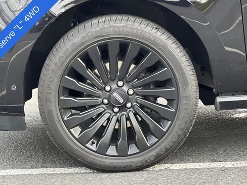 Used 2019 Lincoln Navigator L Reserve image 28