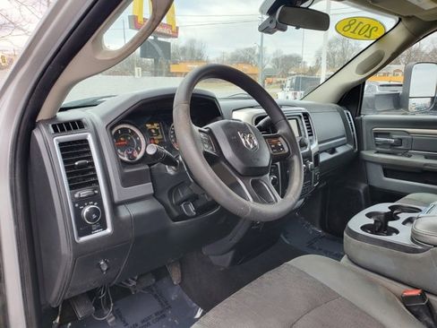 Used 2018 RAM 5500 SLT w/ Quick Order Package 29G SLT image 10