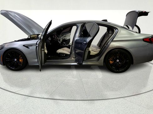 Used 2023 BMW M5 w/ Competition Package AWD/4WD image 7