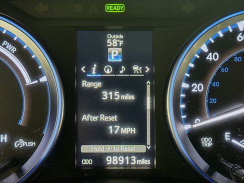 Used 2016 Toyota Highlander Limited Platinum image 17