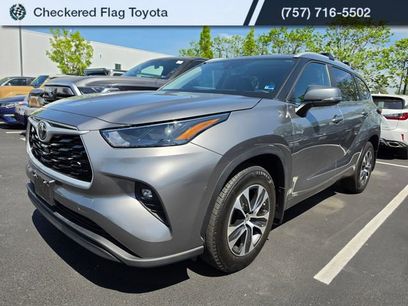 Used 2025 Toyota Highlander XLE