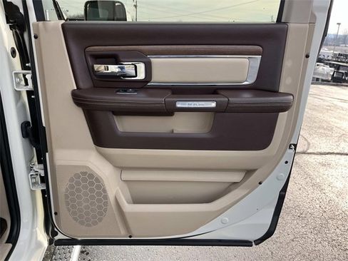 Used 2016 RAM 3500 Laramie w/ Convenience Group image 24