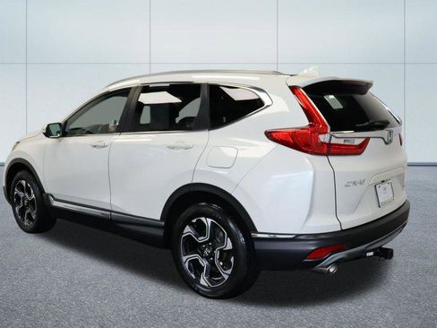 Used 2018 Honda CR-V Touring image 3