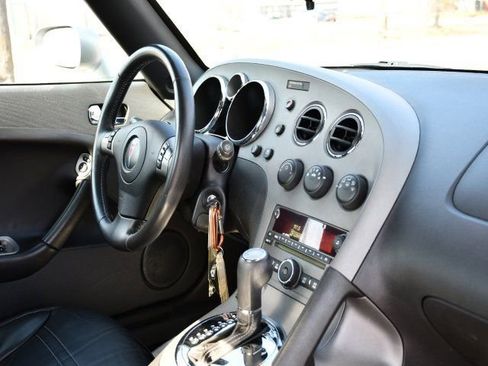 Used 2008 Pontiac Solstice GXP w/ Premium Package image 24