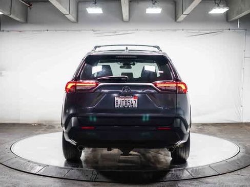 Certified 2019 Toyota RAV4 XLE image 4