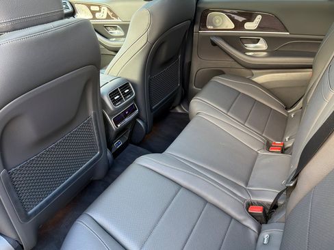 New 2026 Mercedes-Benz GLS 450 4MATIC image 11