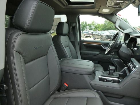 New 2026 GMC Sierra 1500 Denali AWD/4WD image 10