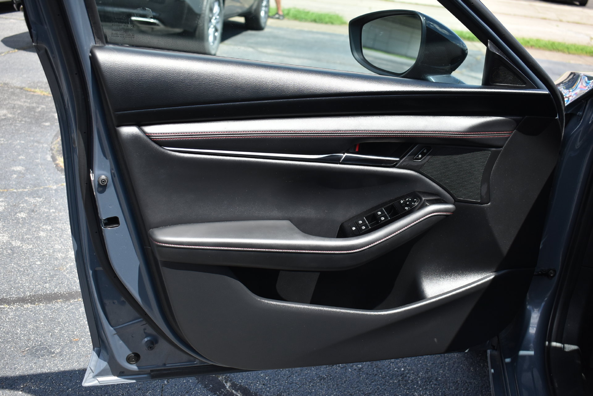 Used 2026 MAZDA MAZDA3 Carbon AWD/4WD image 11