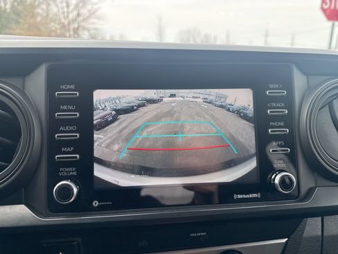 Used 2020 Toyota Tacoma SR image 19