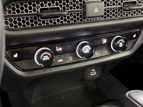 Certified 2024 Honda HR-V Sport image 24