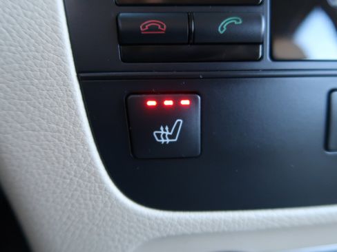 Used 2013 Mercedes-Benz GLK 250 4MATIC 4dr GLK 250 BlueTEC image 18