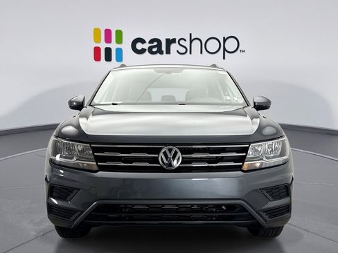 Used 2021 Volkswagen Tiguan SE w/ Panoramic Sunroof Package image 8
