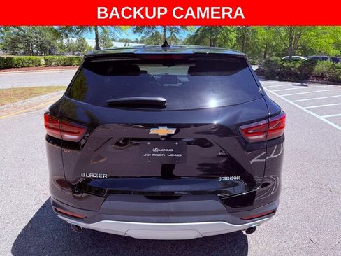 Used 2023 Chevrolet Blazer LT w/ Driver Confidence Package FWD image 5