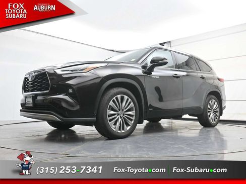 Used 2021 Toyota Highlander Platinum AWD/4WD image 25