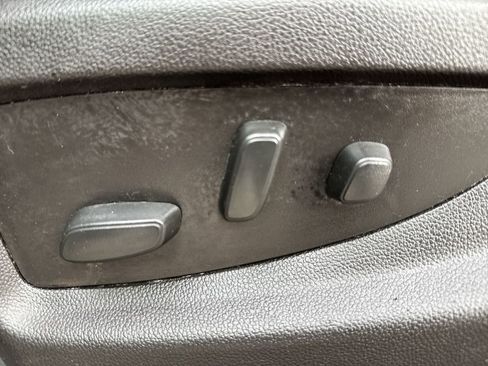 Used 2018 Chevrolet Silverado 1500 LT w/ All Star Edition AWD/4WD image 12