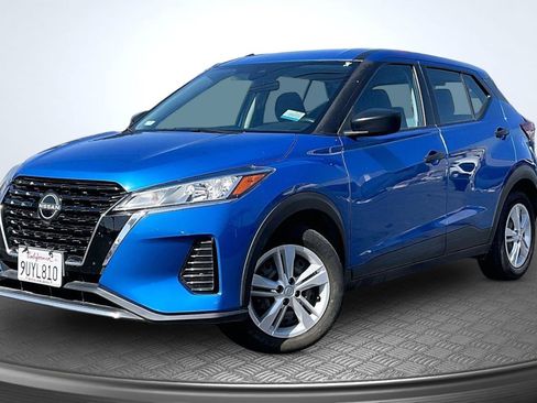 Used 2022 Nissan Kicks S FWD image 12