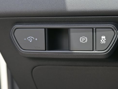 Used 2025 Kia K4 FWD image 24