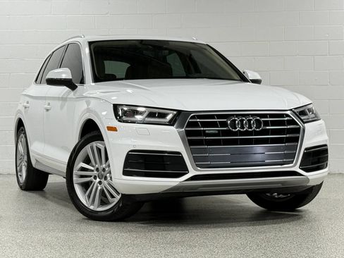 Used 2019 Audi Q5 2.0T Premium Plus w/ Premium Plus Package AWD/4WD image 4