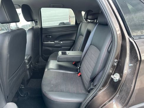 Used 2023 Mitsubishi Outlander Sport SE AWD/4WD image 17