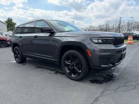 Used 2022 Jeep Grand Cherokee L Laredo image 20