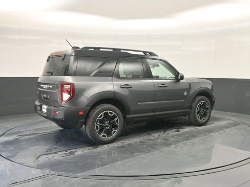 New 2025 Ford Bronco Sport Outer Banks AWD/4WD image 15