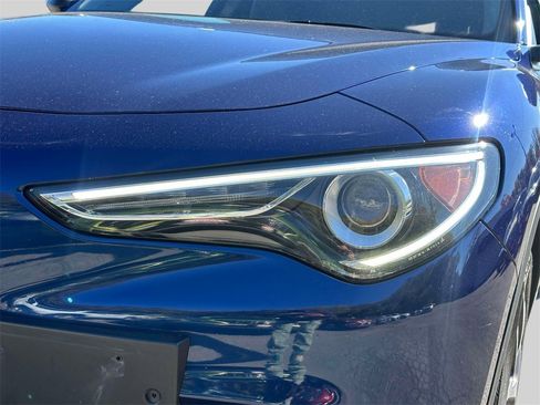 Used 2019 Alfa Romeo Stelvio Ti image 9