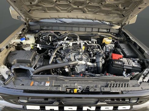 New 2025 Ford Bronco Outer Banks w/ Sasquatch Package image 53