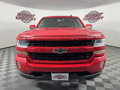 Used 2018 Chevrolet Silverado 1500 LT w/ All Star Edition AWD/4WD image 2