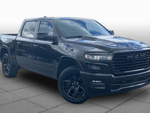 Used 2025 RAM 1500 Laramie w/ Night Edition AWD/4WD image 3