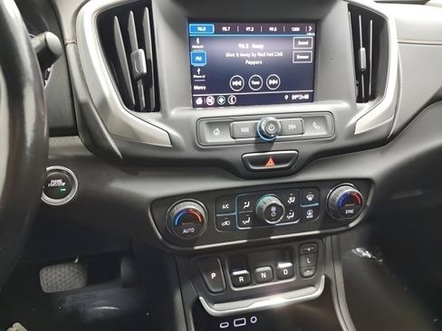 Used 2020 GMC Terrain SLE w/ Driver Convenience Package image 30