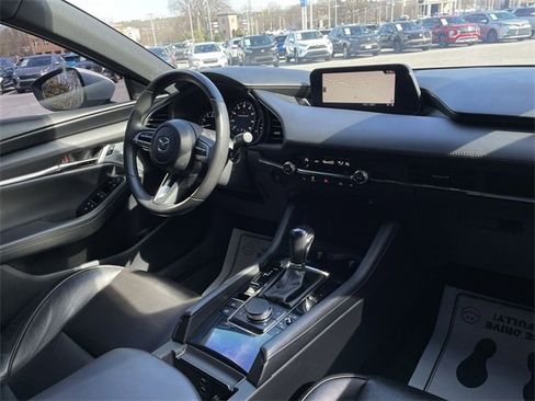 Used 2022 MAZDA MAZDA3 s image 25