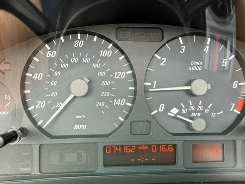 Used 2006 BMW 325Ci Convertible RWD image 13