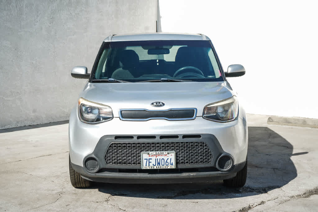 Used 2014 Kia Soul FWD image 2