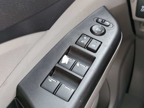 Used 2014 Honda CR-V LX image 23