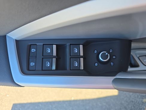 New 2025 Audi Q3 2.0T Premium image 26