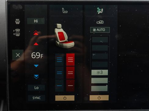 Used 2024 Land Rover Range Rover SE image 28