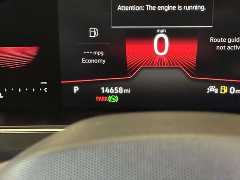 Used 2023 Volkswagen Tiguan SE R-Line image 25