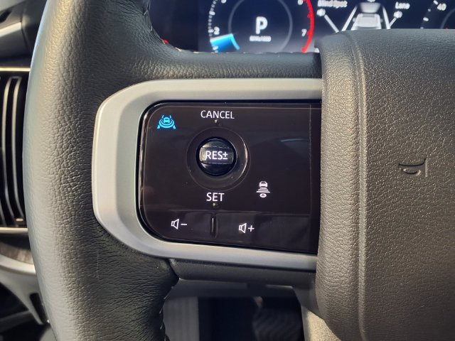 Used 2025 Nissan Armada SV AWD/4WD image 24
