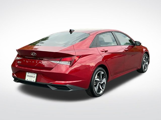 Used 2023 Hyundai Elantra SEL w/ Convenience Package FWD image 5