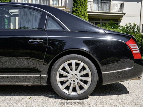 Used 2009 Maybach 62 S RWD image 5