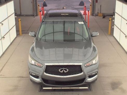 Used 2018 INFINITI QX60 Luxe image 2