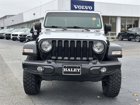 Used 2022 Jeep Wrangler Unlimited Willys image 24