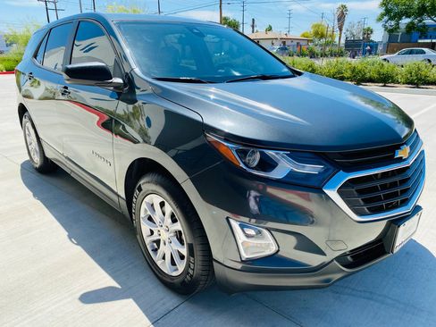 Used 2020 Chevrolet Equinox LS image 9