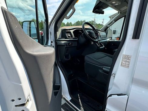 Used 2025 Ford Transit 250 Low Roof w/ Exterior Upgrade Package RWD image 27