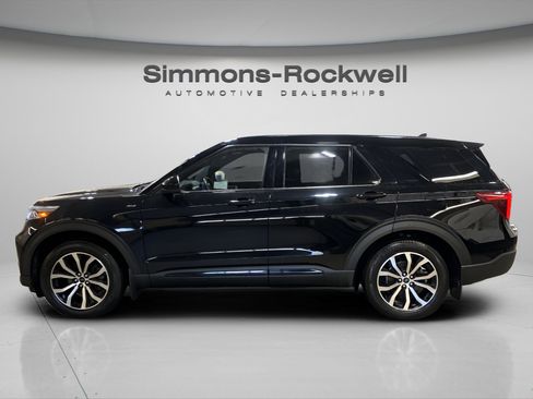 Used 2022 Ford Explorer ST-Line w/ Class IV Trailer Tow Package image 8