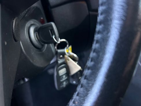 Used 2013 MAZDA MAZDA5 Touring image 28