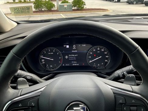 Used 2022 Buick Envision Avenir w/ Technology Package II FWD image 51