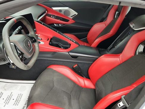 Used 2021 Chevrolet Corvette Stingray Premium Conv w/ Z51 Performance Package image 23