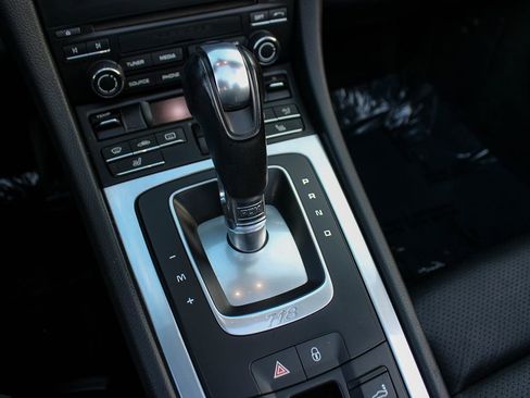 Used 2017 Porsche 718 Boxster S image 30