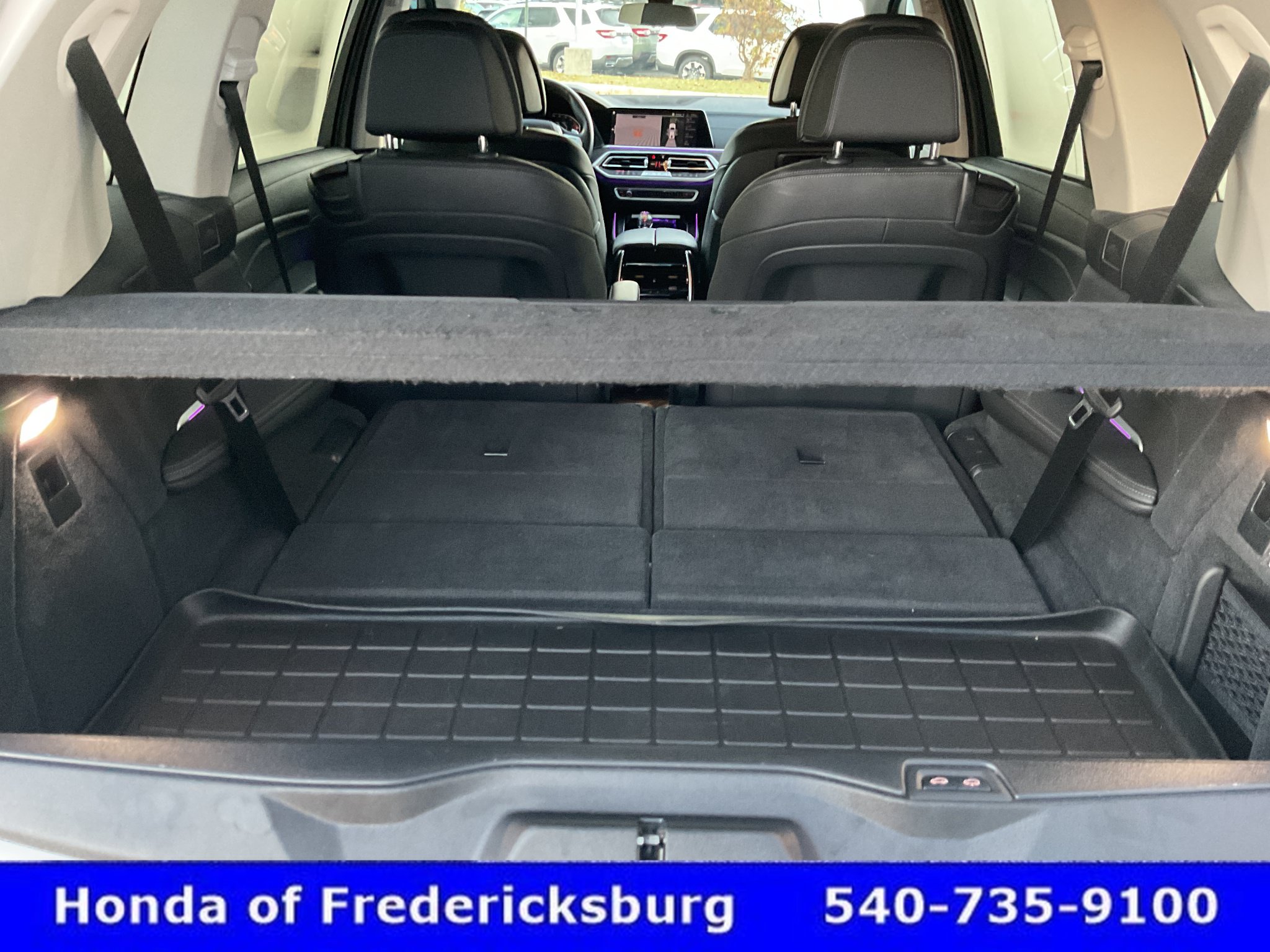 Used 2022 BMW X7 xDrive40i w/ Executive Package AWD/4WD image 29